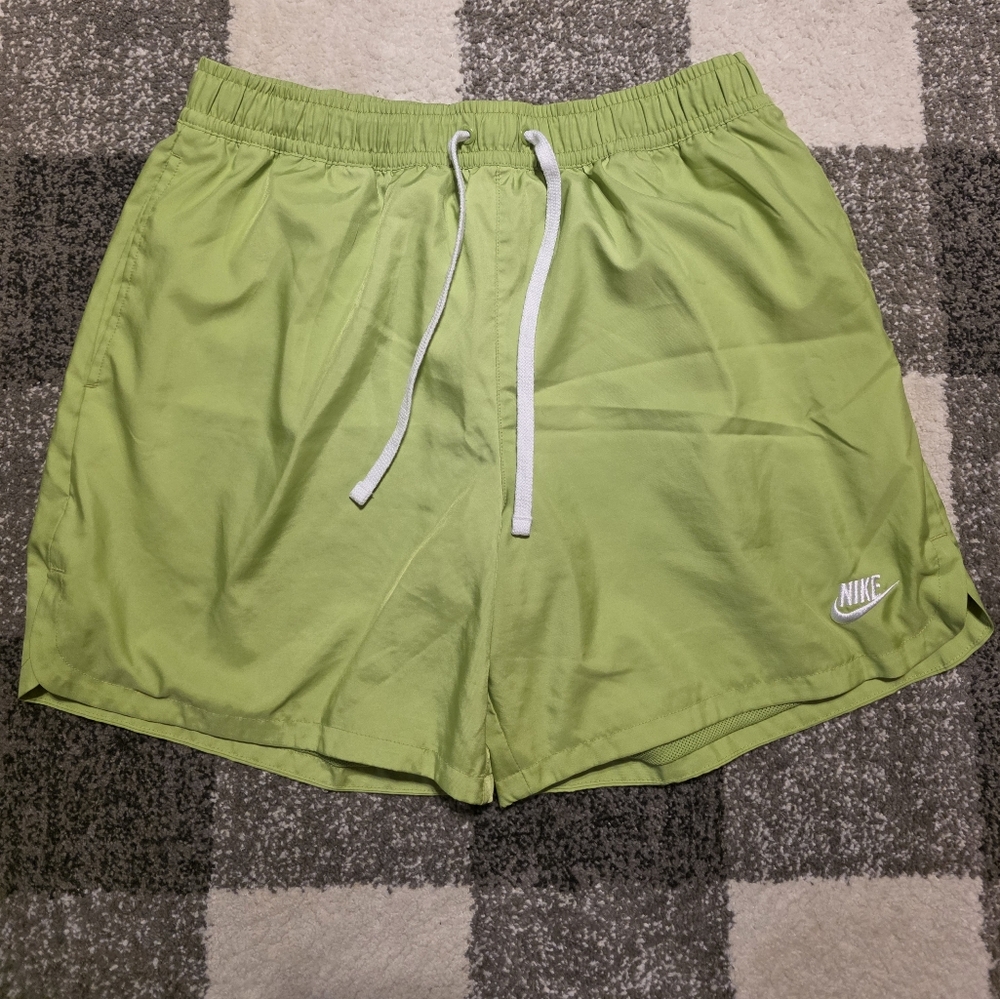 Nike Mens Classic Club Woven Flow Shorts